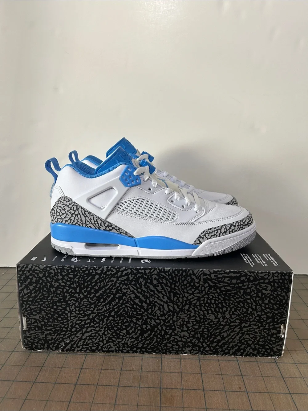 Air Jordan Spizike Low ‘UNC’